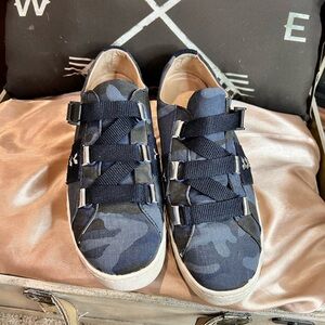 Jack Rogers sneakers